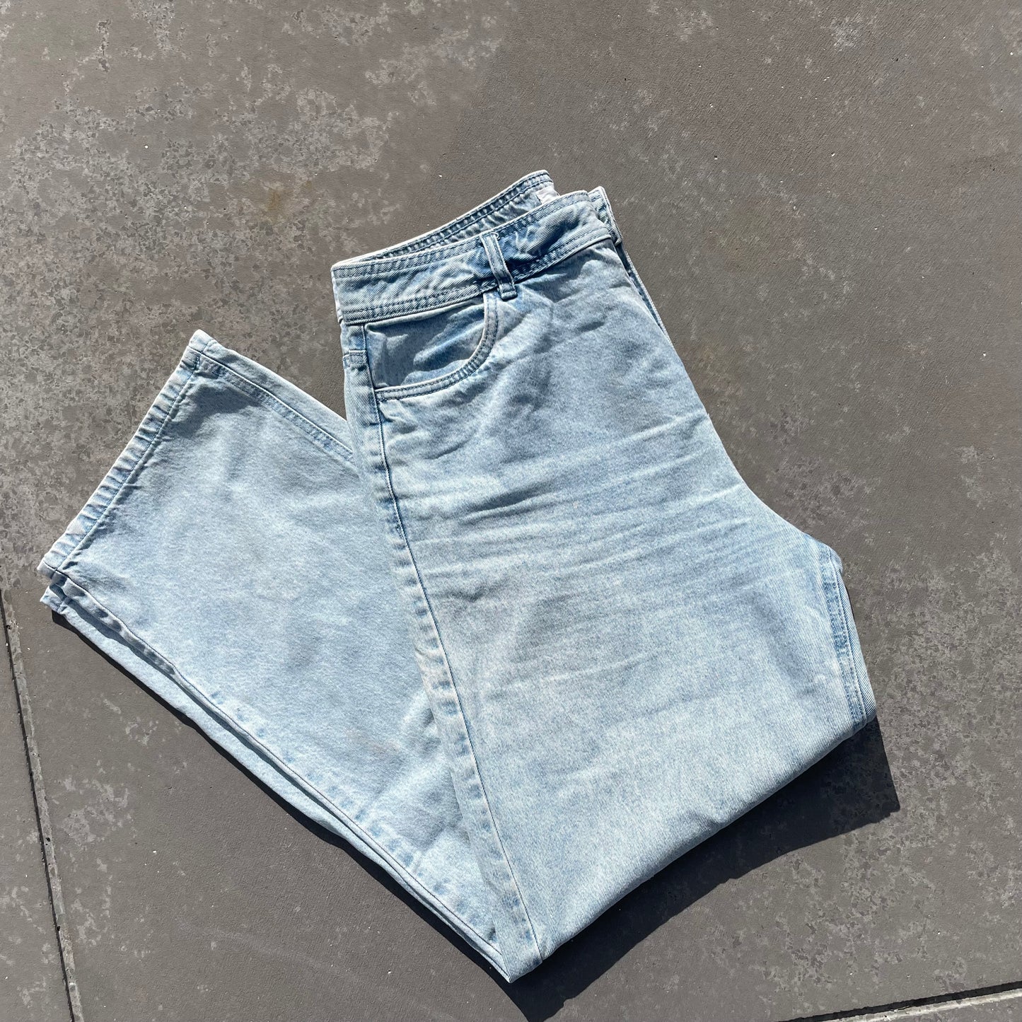 High Rise Straight Leg Jeans | Size 14